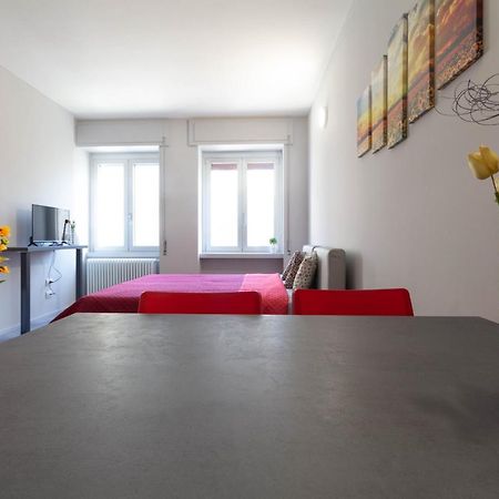 Appartamento Girasole - Affitti Brevi Italia Lecco Luaran gambar