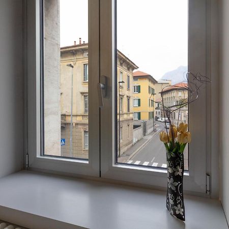 Appartamento Girasole - Affitti Brevi Italia Lecco Luaran gambar